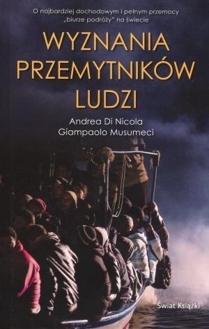 okładka Wyznania przemytników ludzi książka | Andrea di Nicola