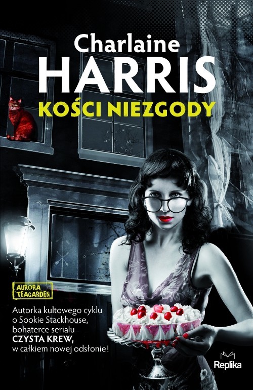 okładka Kości niezgody książka | Charlaine Harris