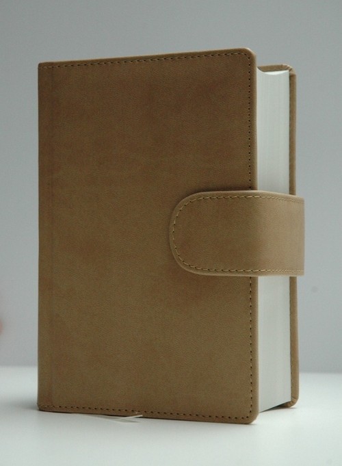 okładka Pismo Święte Stary i Nowy Testament B5 ekologiczna beżowa z magnesem książka