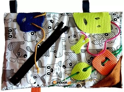 okładka Książeczka sensoryczno-manipulacyjna Radosne pieski książka