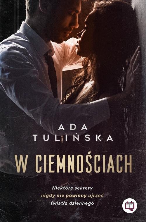 okładka W ciemnościach książka | Ada Tulińska