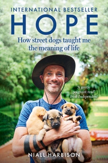 okładka Hope. How Street Dogs Taught Me the Meaning of Life wer. angielska książka