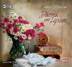okładka Dworek pod Lipami audiobook książka | Anna J. Szepielak