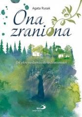 okładka Ona zraniona książka | Agata Rusak