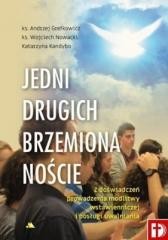 okładka Jedni drugich brzemiona noście książka | Kat, ks. AndrzejGrefkowicz, ks. WojciechNowacki