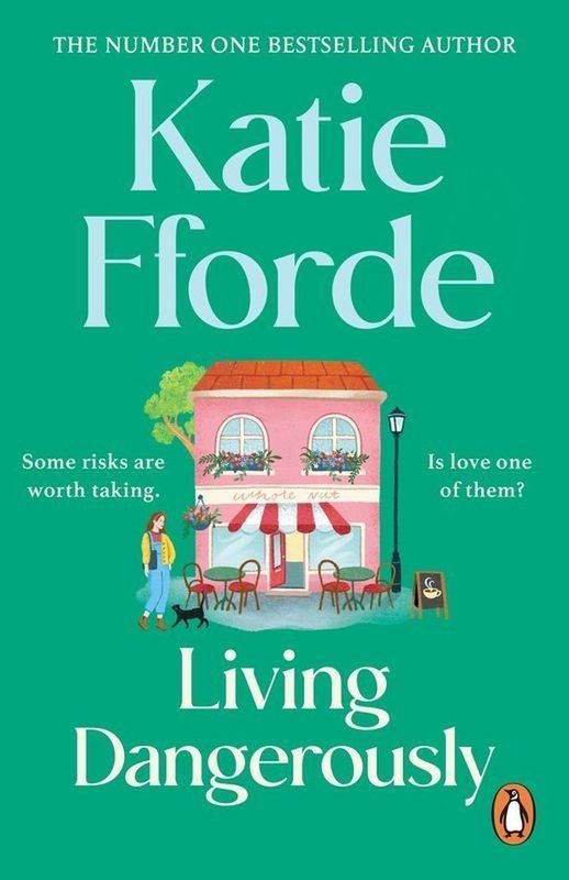 okładka Living Dangerously książka | Katie Fforde