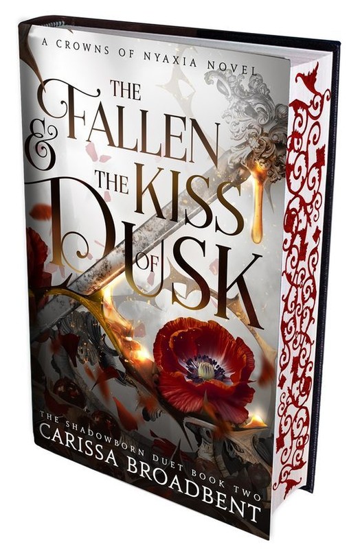 okładka The Fallen and the Kiss of Dusk książka | Carissa Broadbent