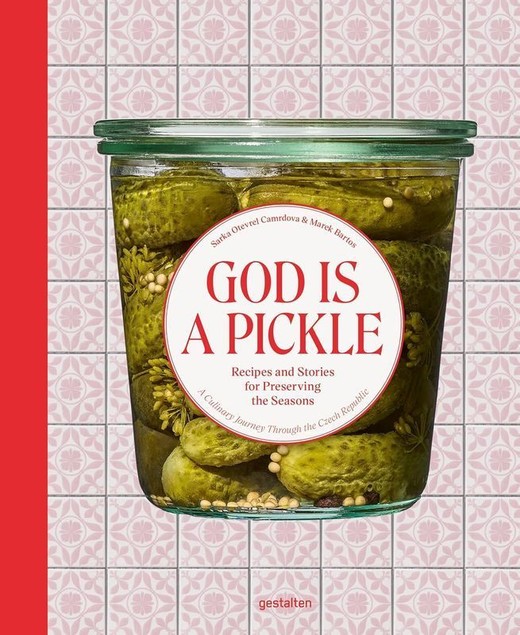 okładka God is a Pickle książka | Marek Bartoš, Šárka OtevřelCamrdová
