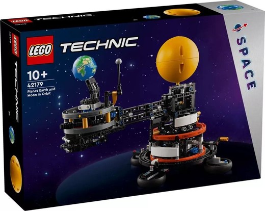 okładka LEGO(R) TECHNIC 42179 Planeta Ziemia i Księżyc na... książka