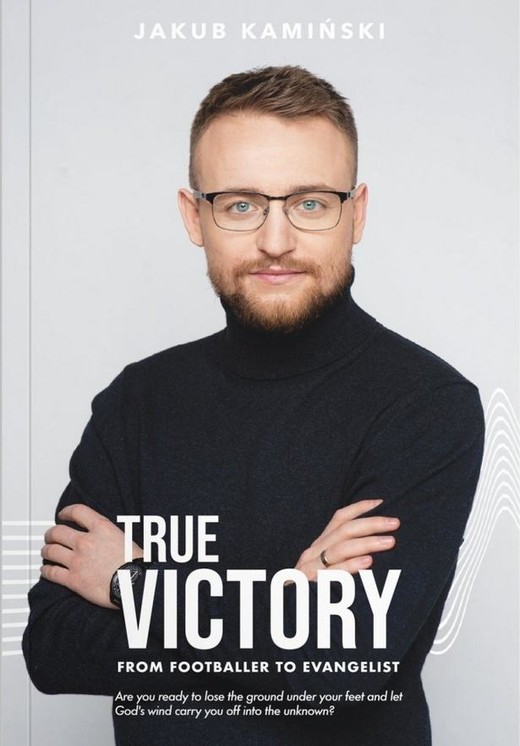 okładka True Victory książka | Jakub Kamiński