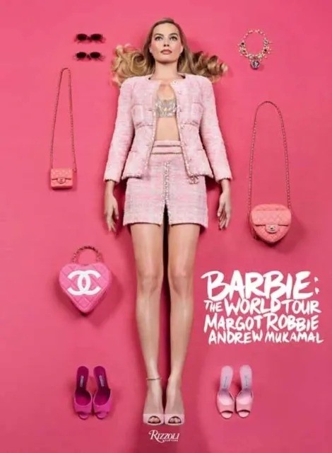 okładka Barbie(TM): The World Tour wer. angielska książka | Margot Robbie