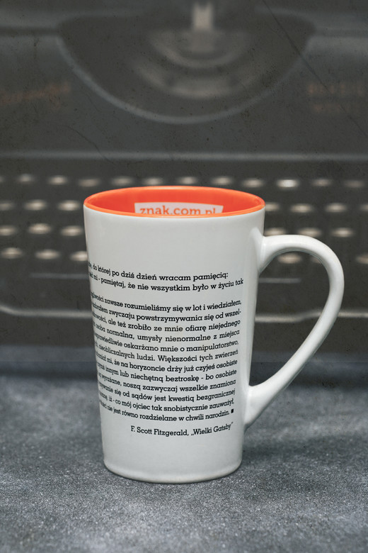 okładka „Wielki Gatsby” - kubek pasjonata literatury pięknej książka