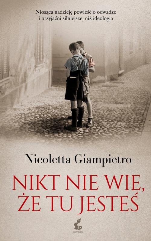 okładka Nikt nie wie że tu jesteś książka | Giampietro Nicoletta